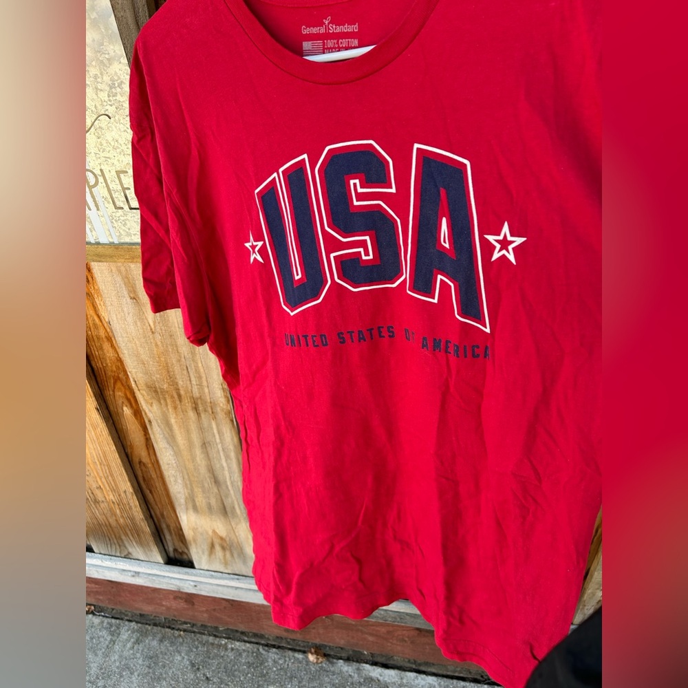 EUC XL men’s red USA 🇺🇸 t shirt 100% cotton